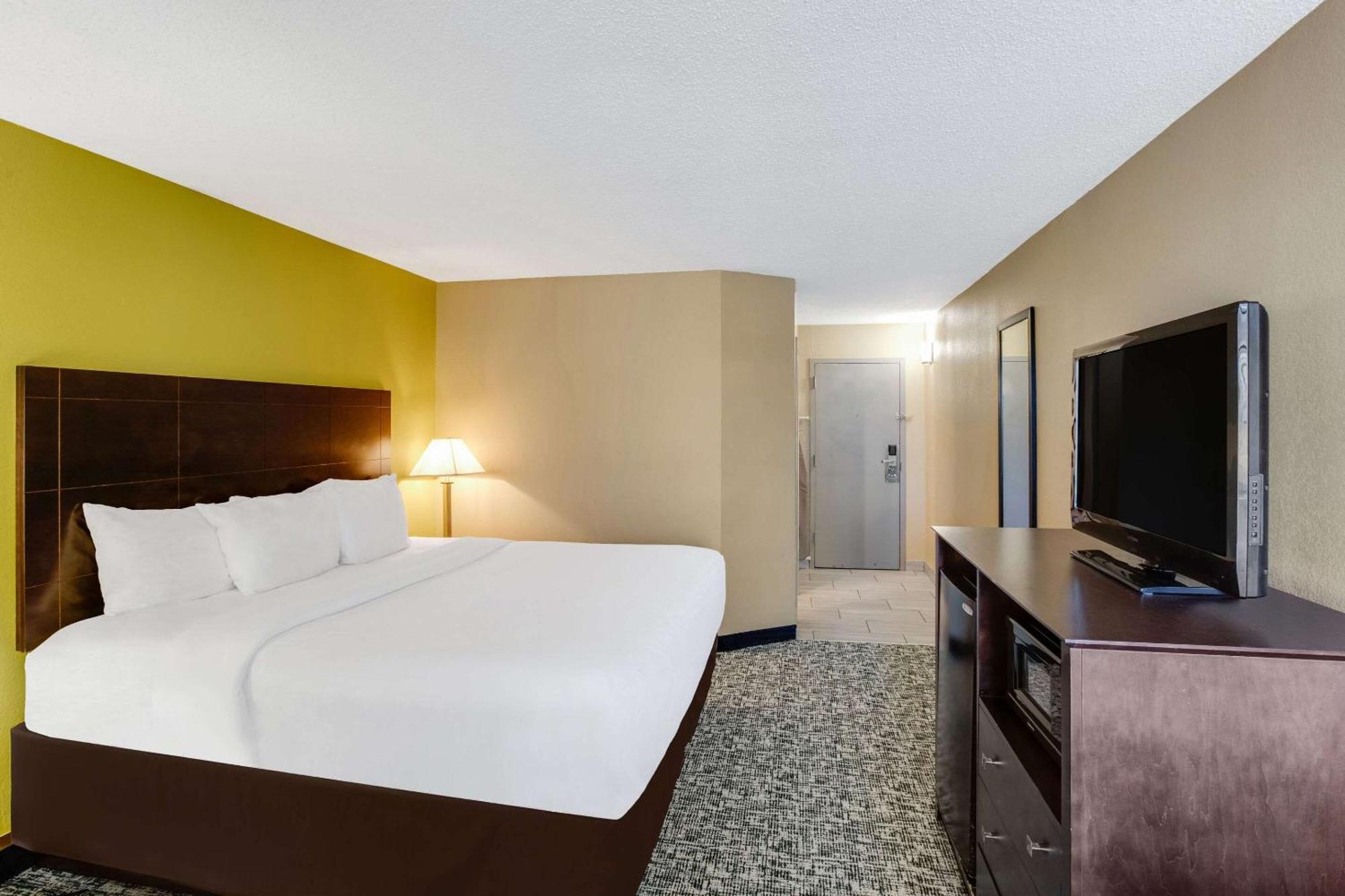 Clarion Inn Asheville Airport Fletcher Bagian luar foto
